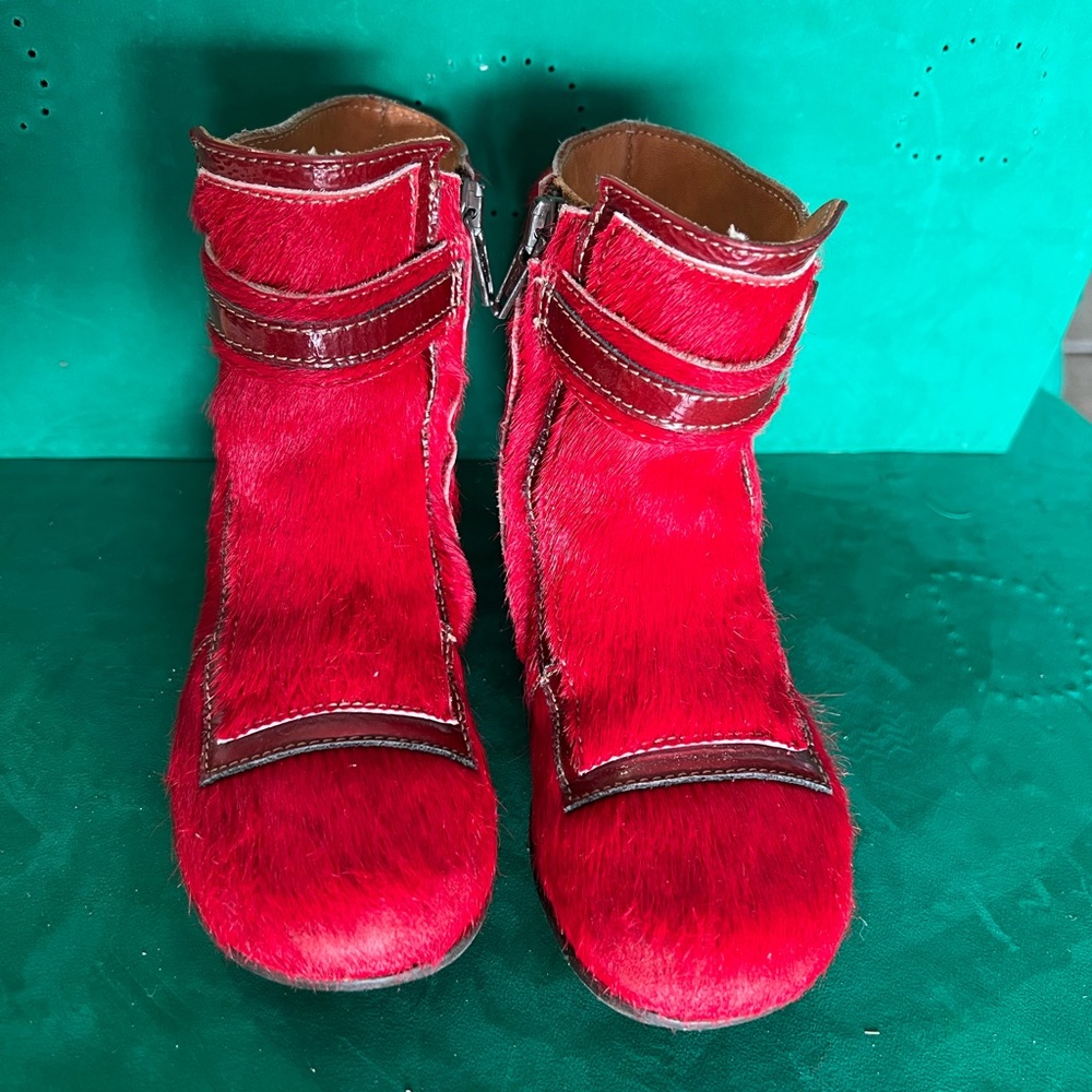 OCRA shoes sz 26